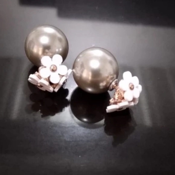 Double Side Ball Flower Stud Front Back - Picture 2 of 8